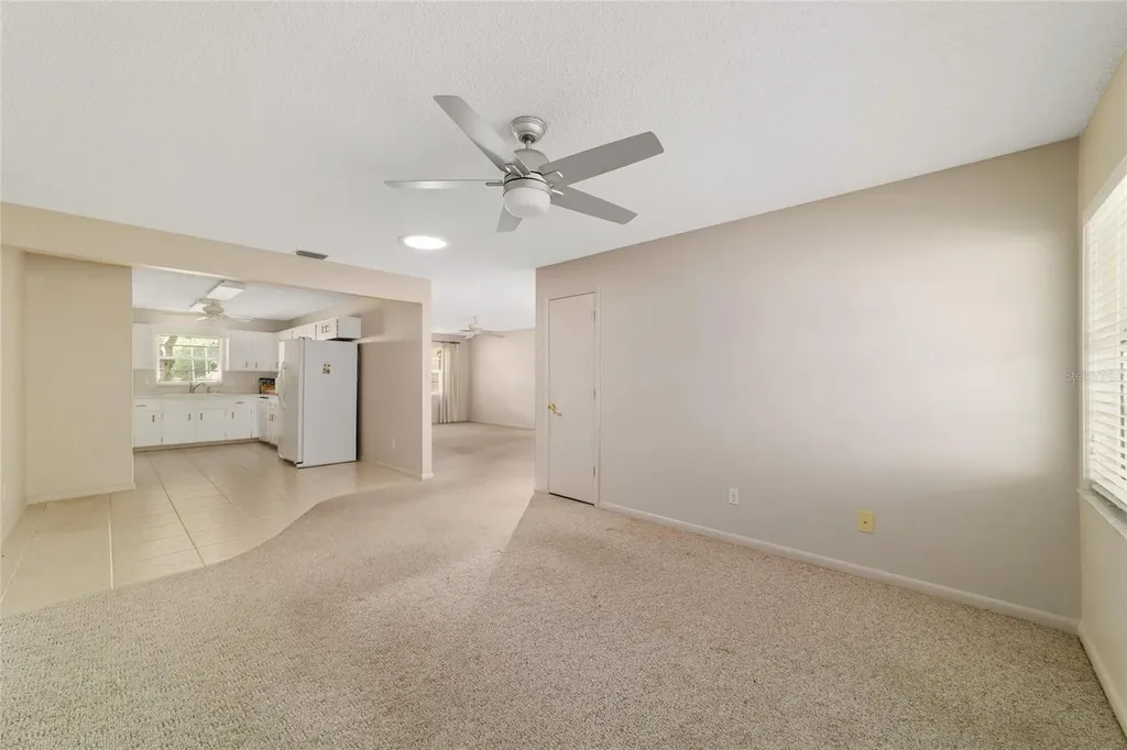 9121 SW 83rd Court Ocala FL 34481