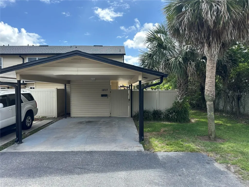 1817 Townhall Lane Orlando FL 32807