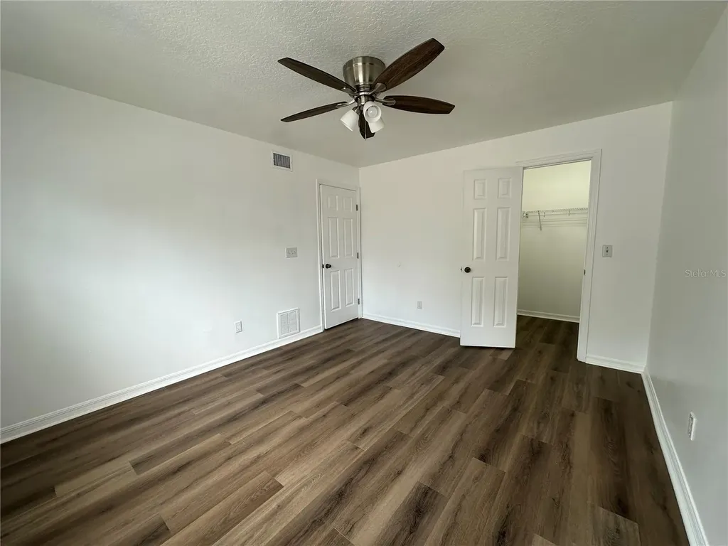 1817 Townhall Lane Orlando FL 32807