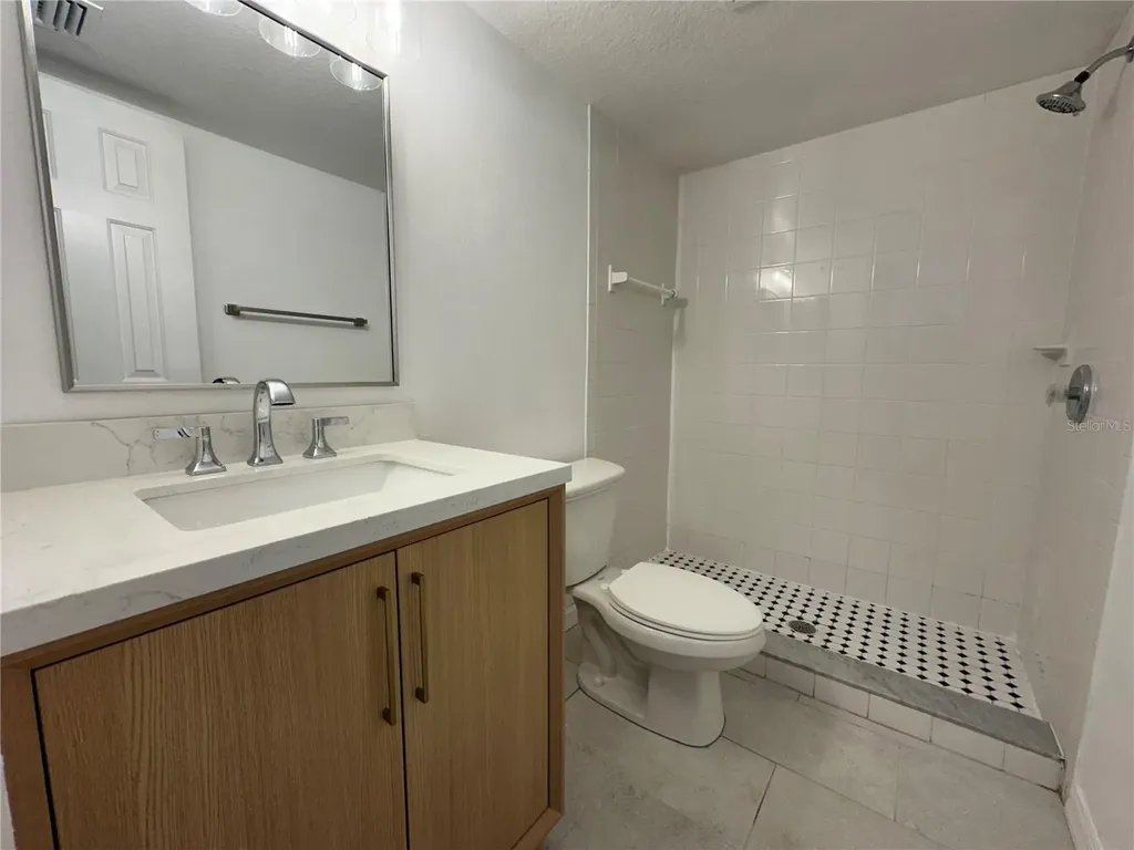 1817 Townhall Lane Orlando FL 32807