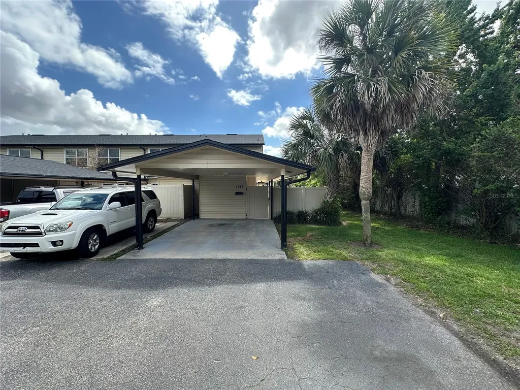1817 Townhall Lane Orlando FL 32807