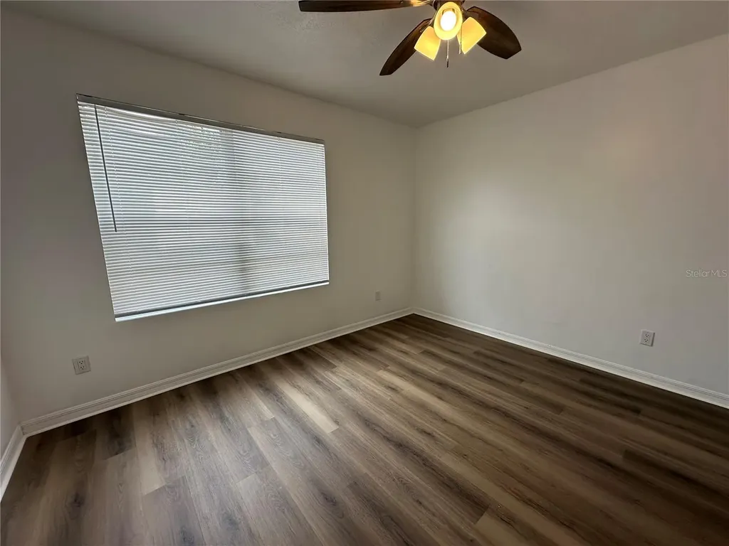 1817 Townhall Lane Orlando FL 32807