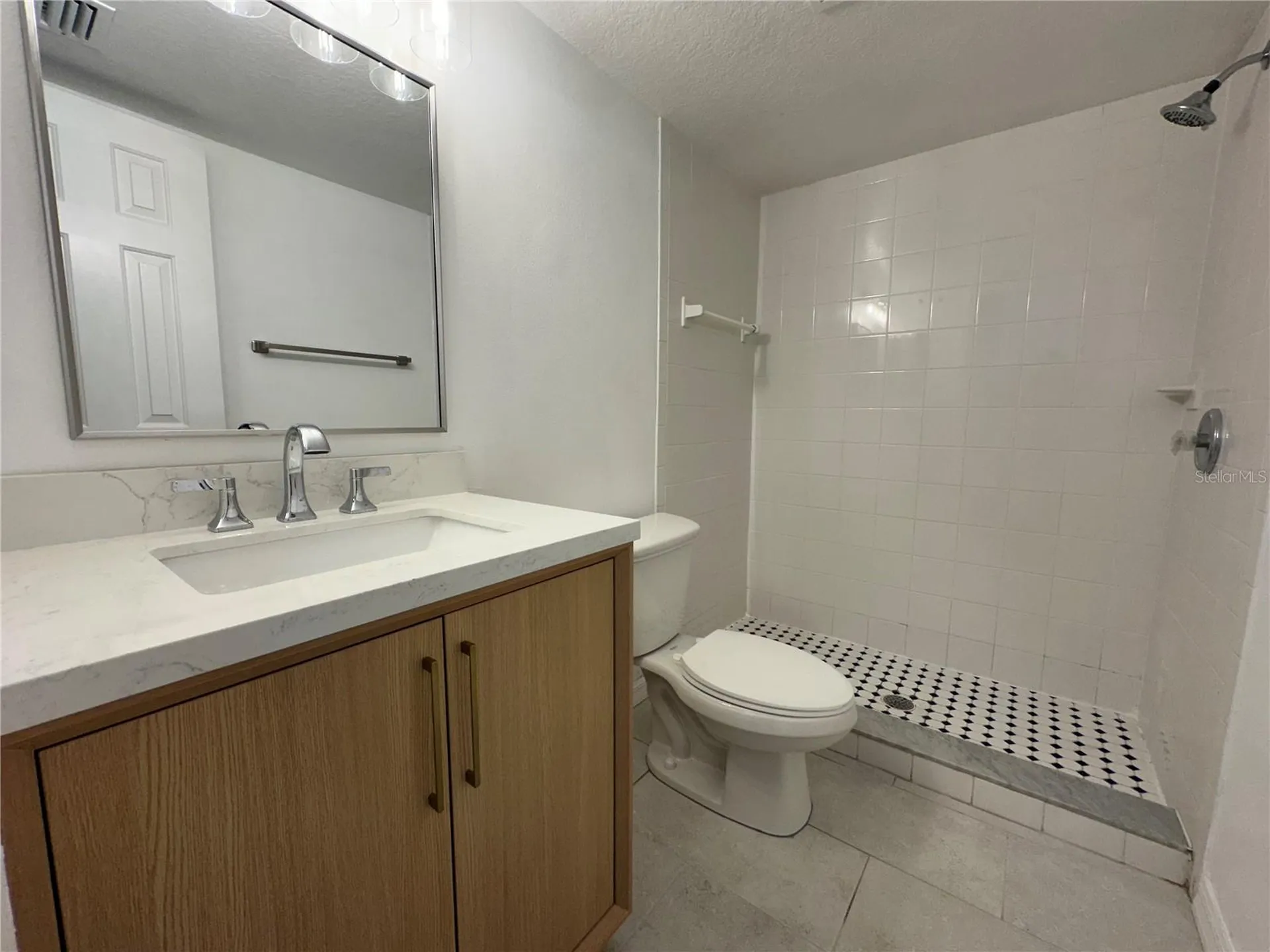 1817 Townhall Lane Orlando FL 32807