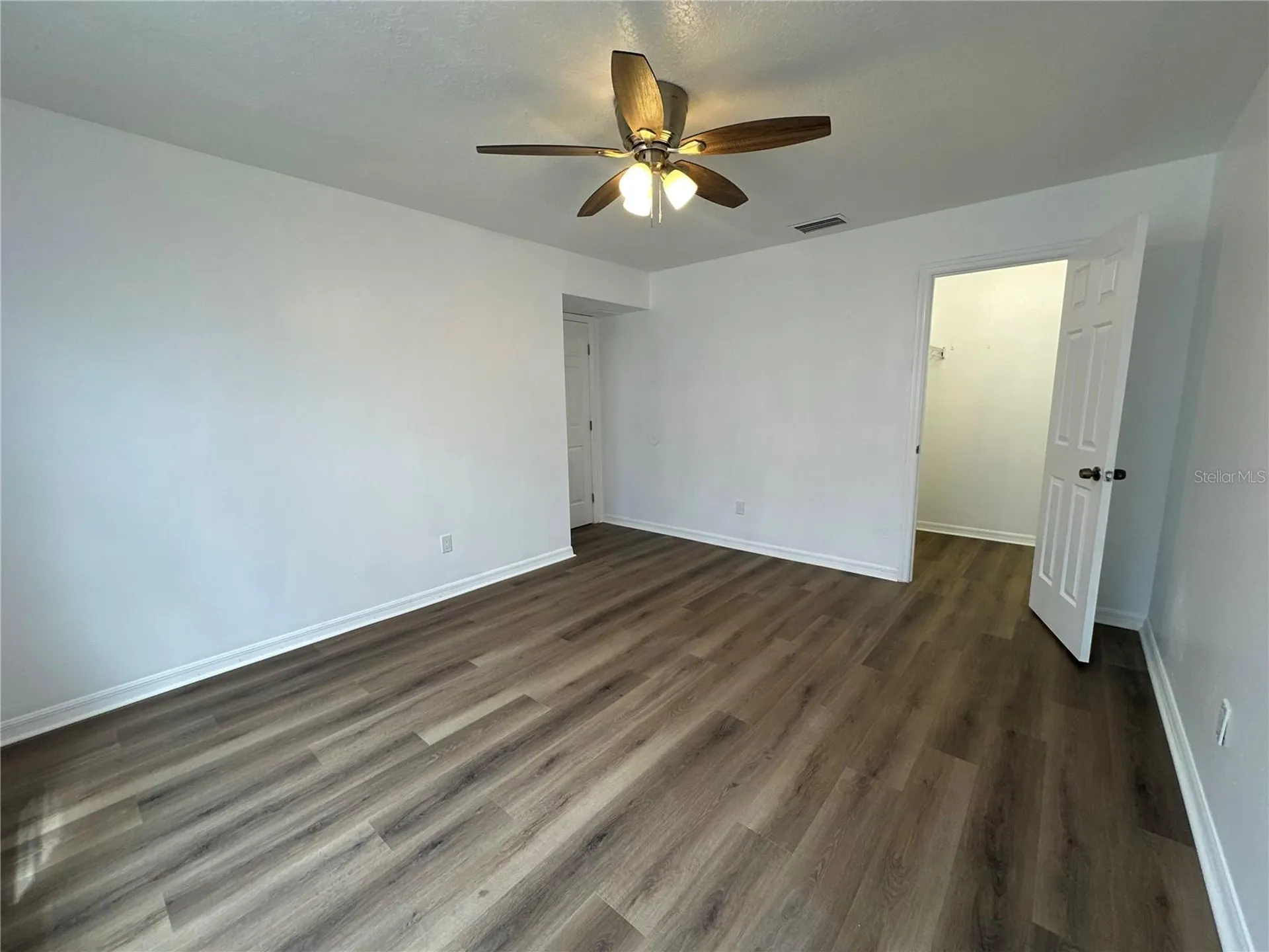 1817 Townhall Lane Orlando FL 32807