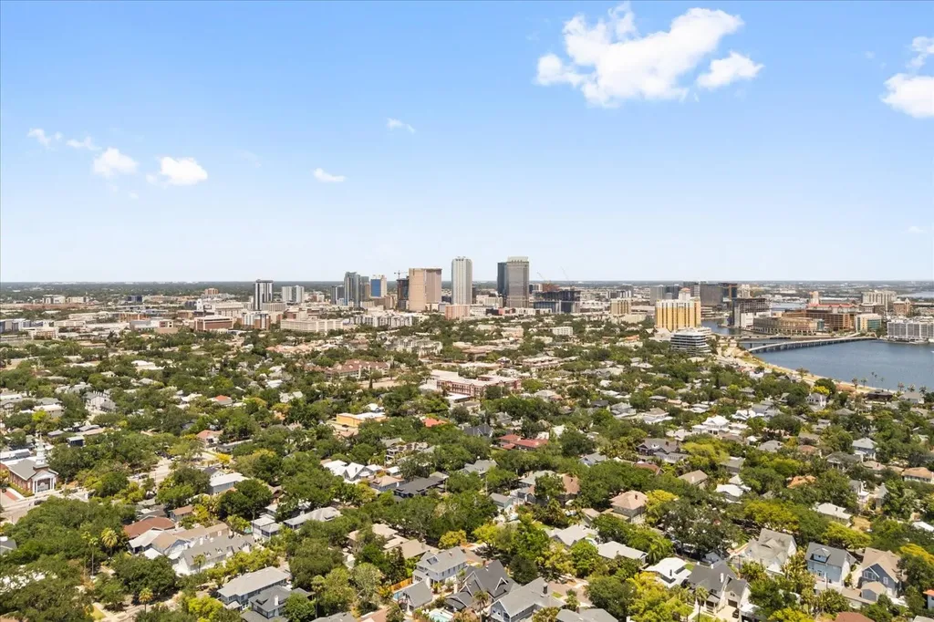 409 S Audubon Avenue Tampa FL 33609