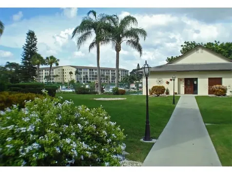 4127 Heron Way Bradenton FL 34205