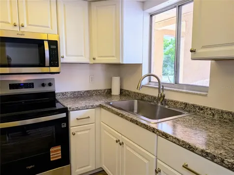 4127 Heron Way Bradenton FL 34205