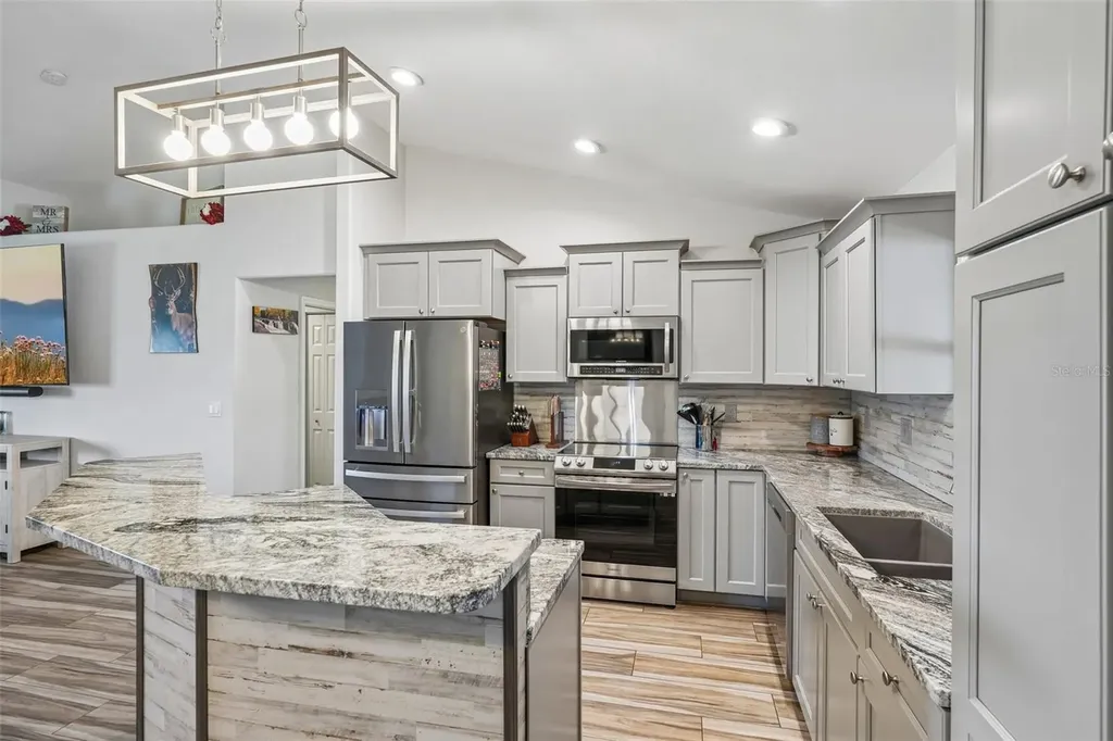 4317 NW 40th Terrace Cape Coral FL 33993