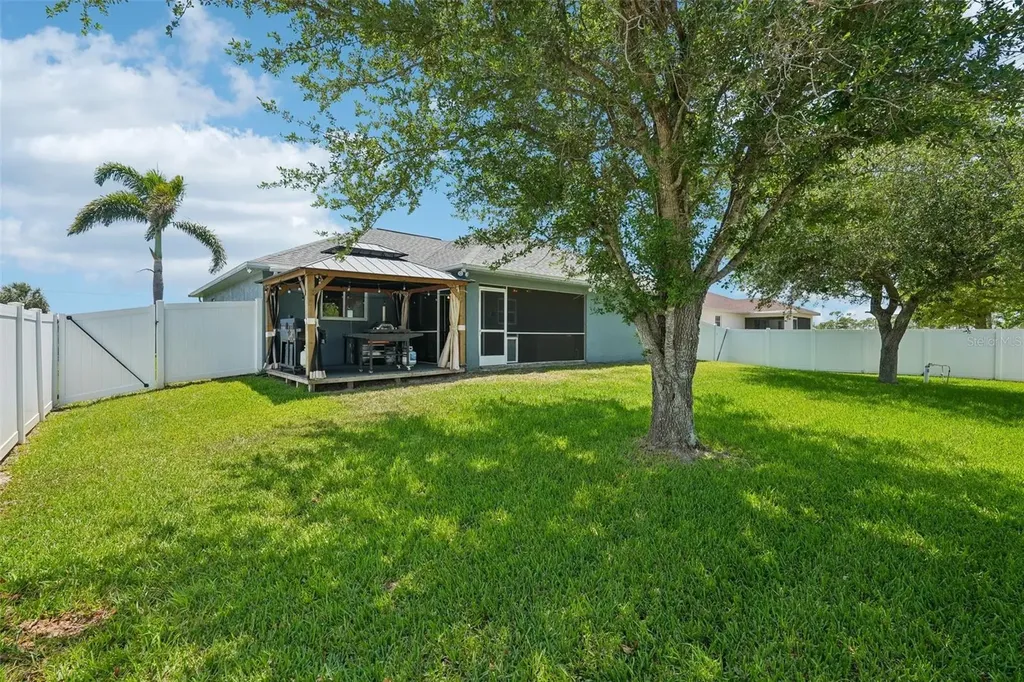 4317 NW 40th Terrace Cape Coral FL 33993