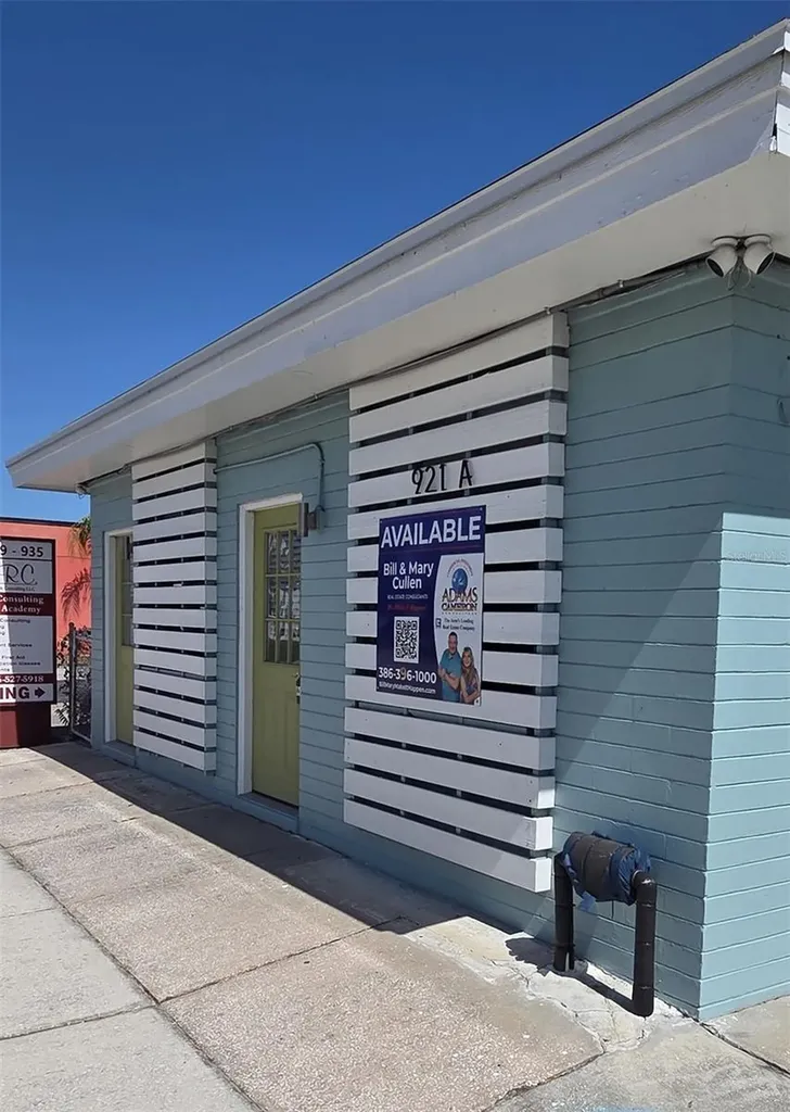 921 Ridgewood Avenue Holly Hill FL 32117