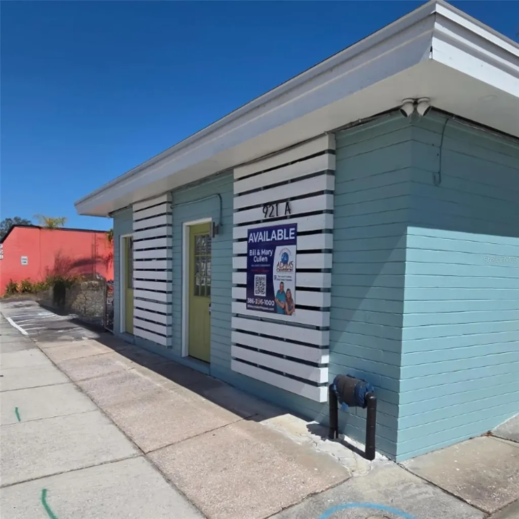 921 Ridgewood Avenue Holly Hill FL 32117