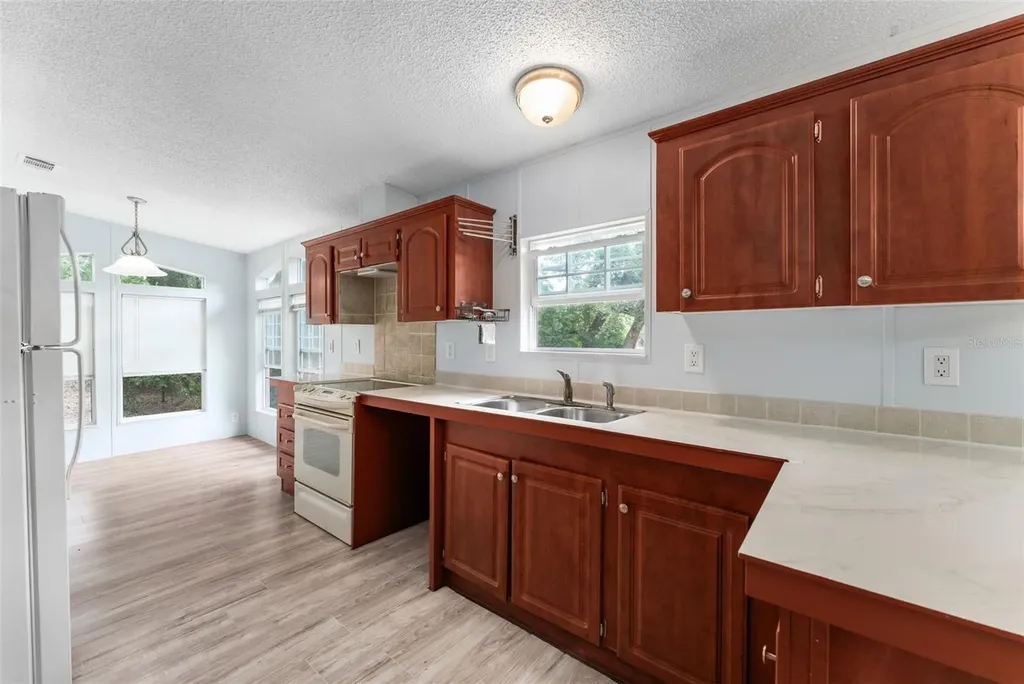 5841 SE 164th Avenue Ocklawaha FL 32179