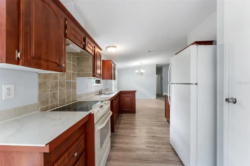 5841 SE 164th Avenue Ocklawaha FL 32179