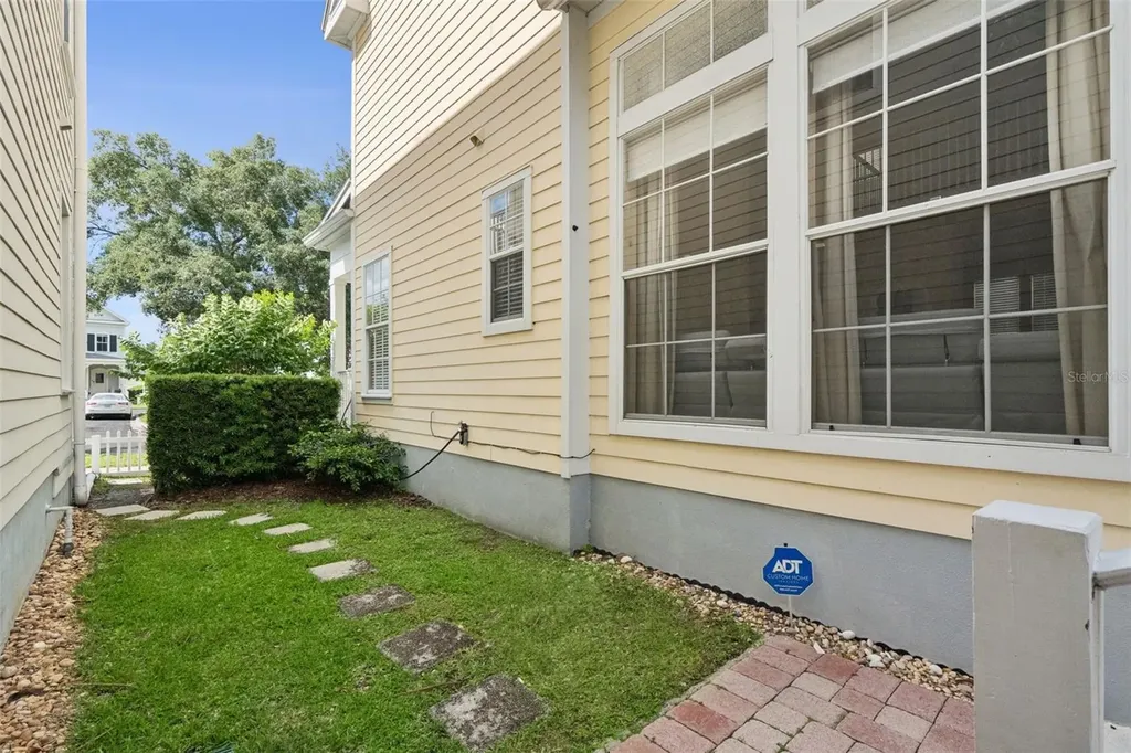 206 Norfolk Place Celebration FL 34747