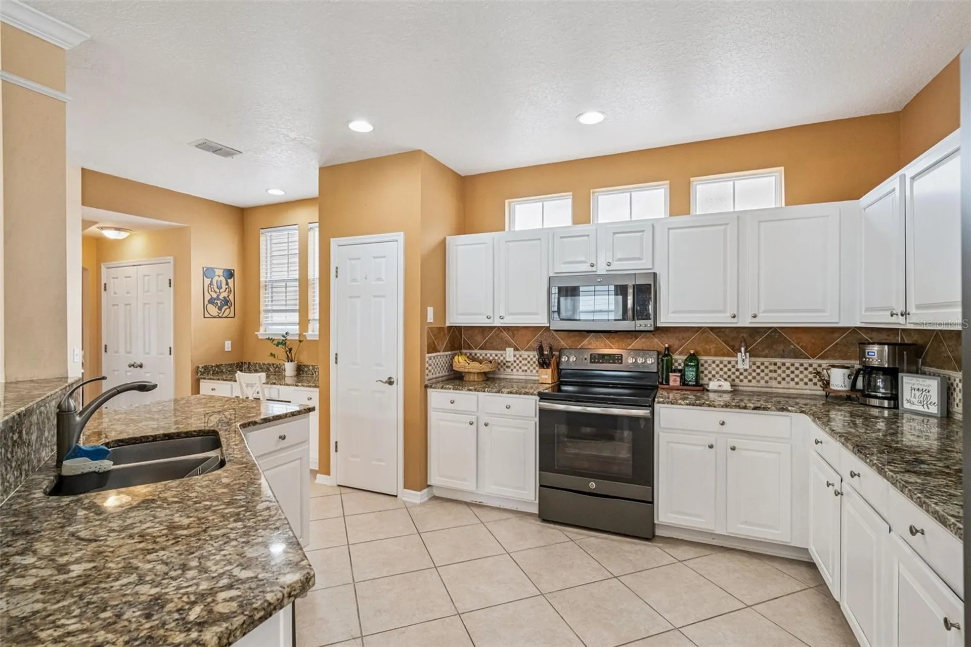 206 Norfolk Place Celebration FL 34747