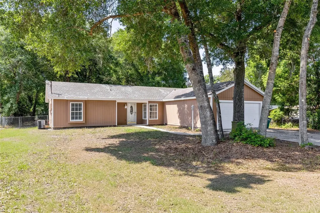 45 Lake Drive Debary FL 32713