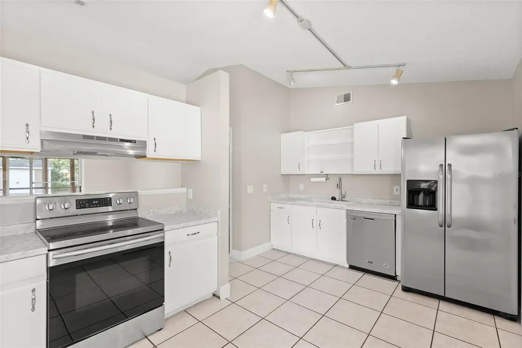 45 Lake Drive Debary FL 32713