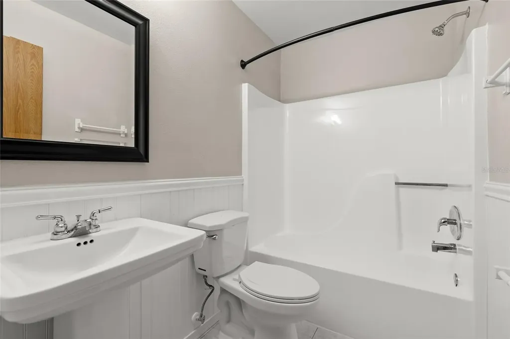 45 Lake Drive Debary FL 32713