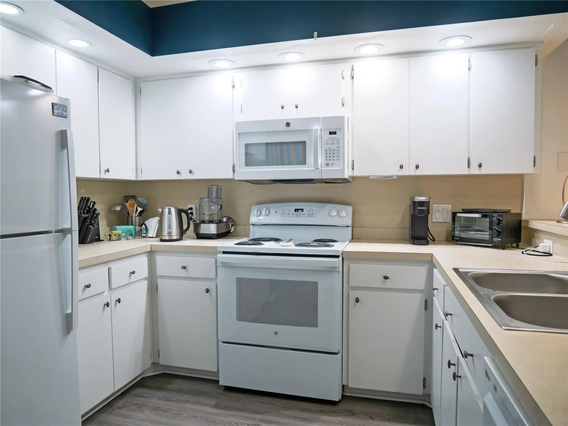 2021 Shangrila Drive Clearwater FL 33763