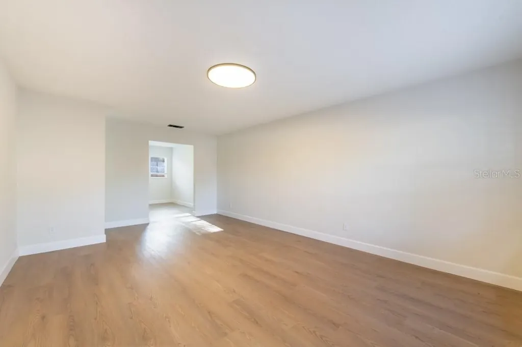 3821 W Everett Street Tampa FL 33616