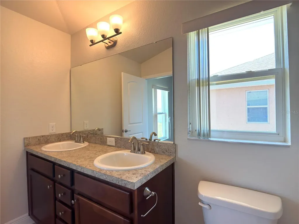 1378 Legatto Loop Dundee FL 33838
