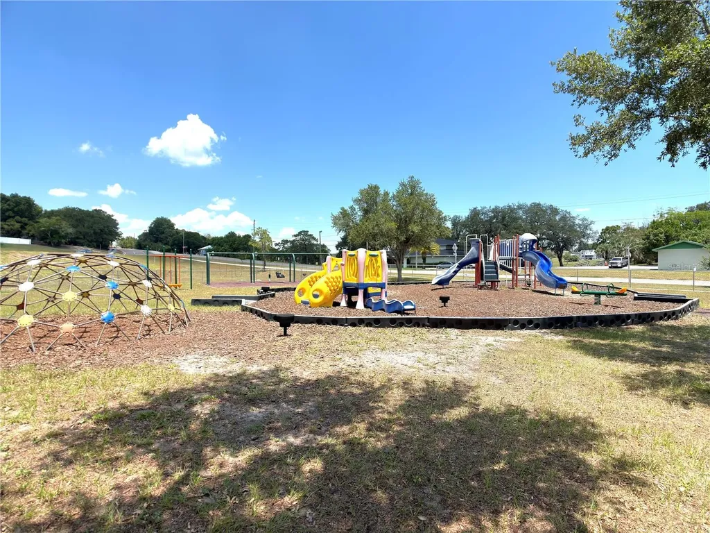 1378 Legatto Loop Dundee FL 33838