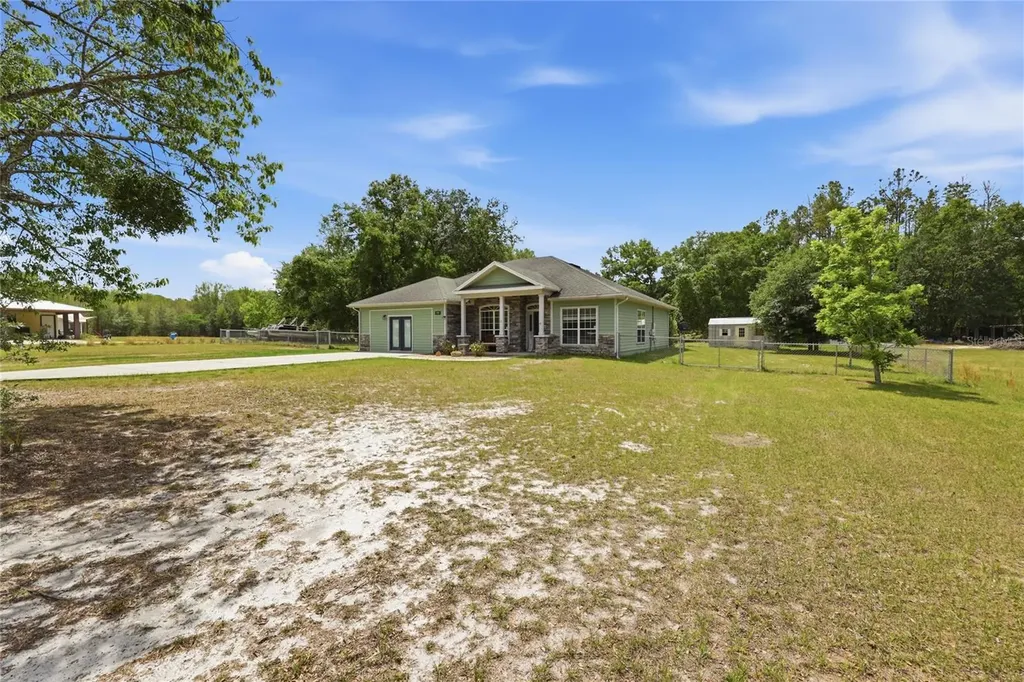 2750 NW 174th Street Trenton FL 32693