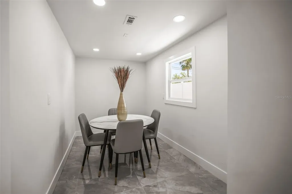 4327 Huntington Street NE St Petersburg FL 33703