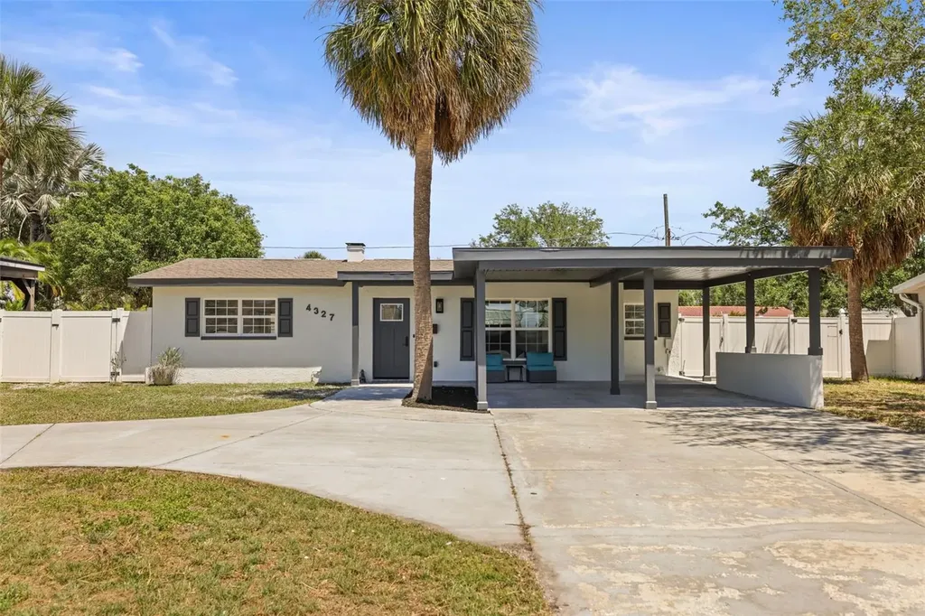 4327 Huntington Street NE St Petersburg FL 33703