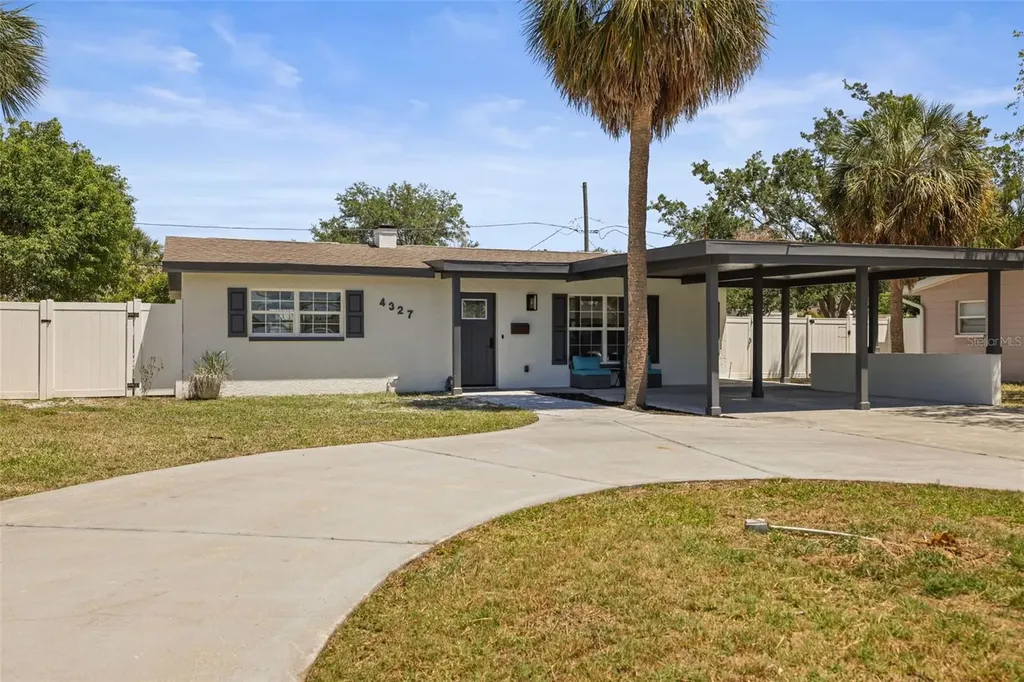 4327 Huntington Street NE St Petersburg FL 33703