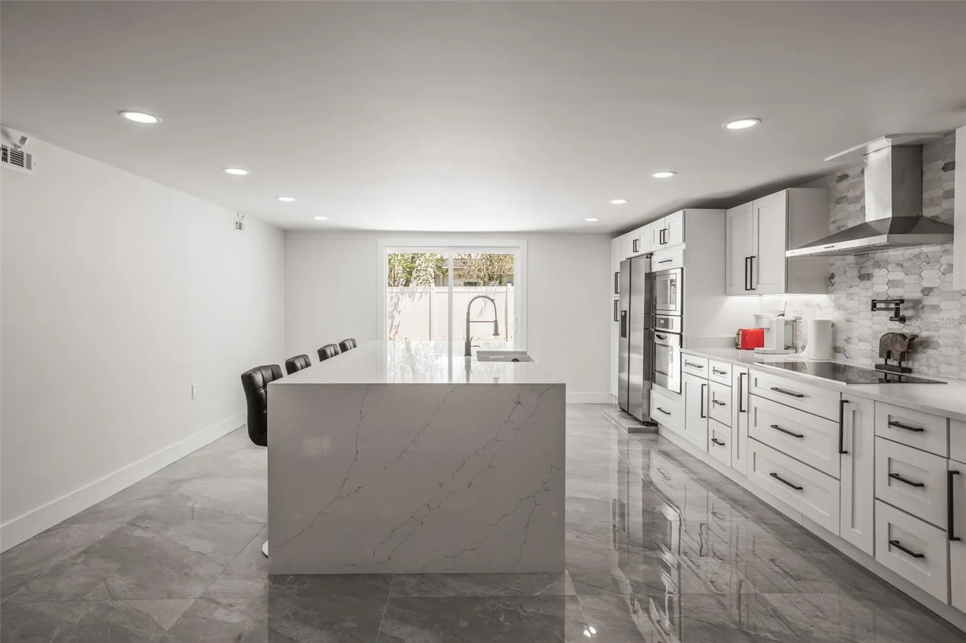 4327 Huntington Street NE St Petersburg FL 33703
