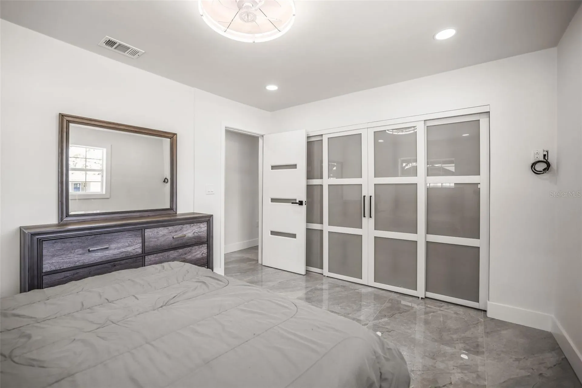4327 Huntington Street NE St Petersburg FL 33703