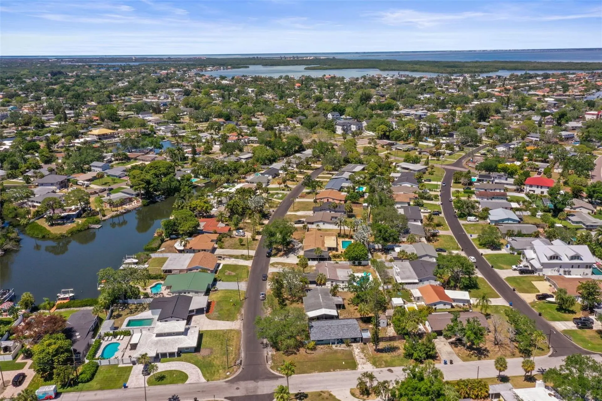 4327 Huntington Street NE St Petersburg FL 33703