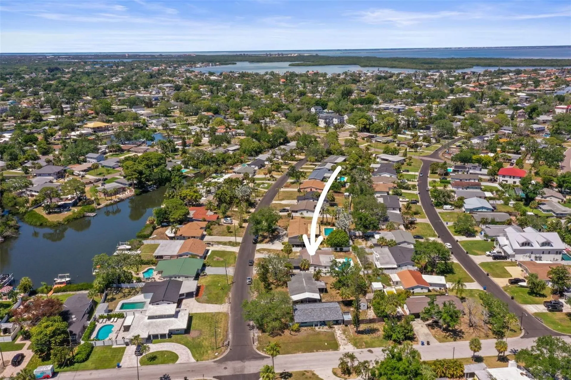 4327 Huntington Street NE St Petersburg FL 33703
