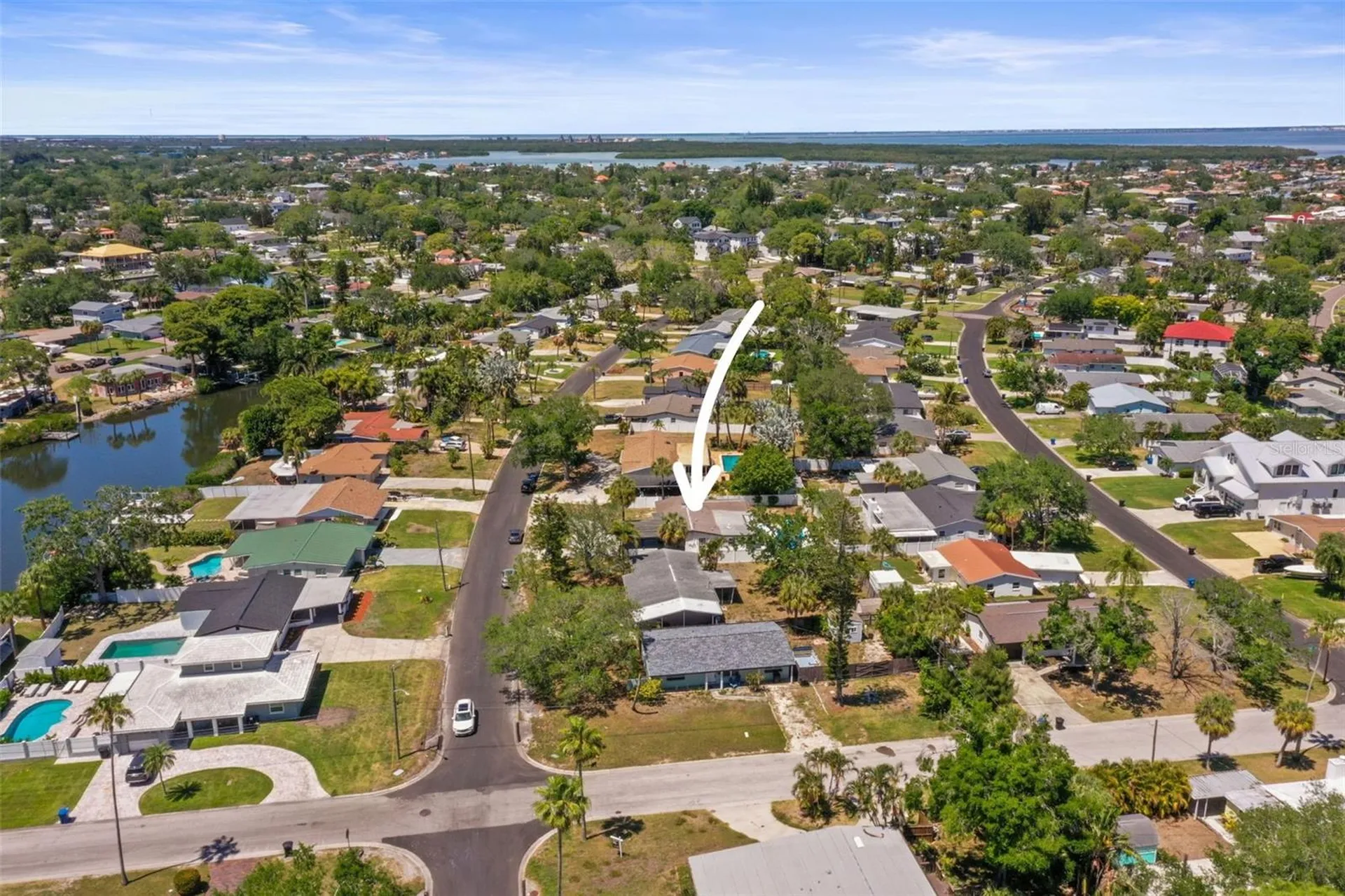 4327 Huntington Street NE St Petersburg FL 33703