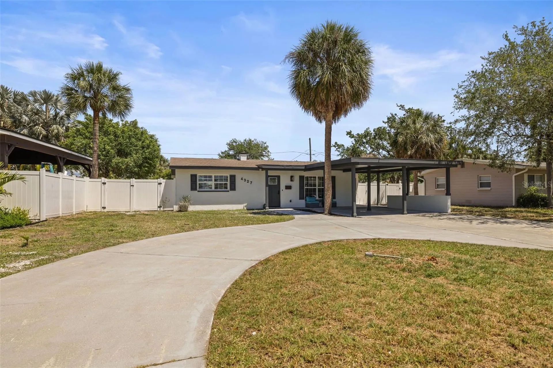 4327 Huntington Street NE St Petersburg FL 33703