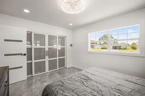 4327 Huntington Street NE St Petersburg FL 33703