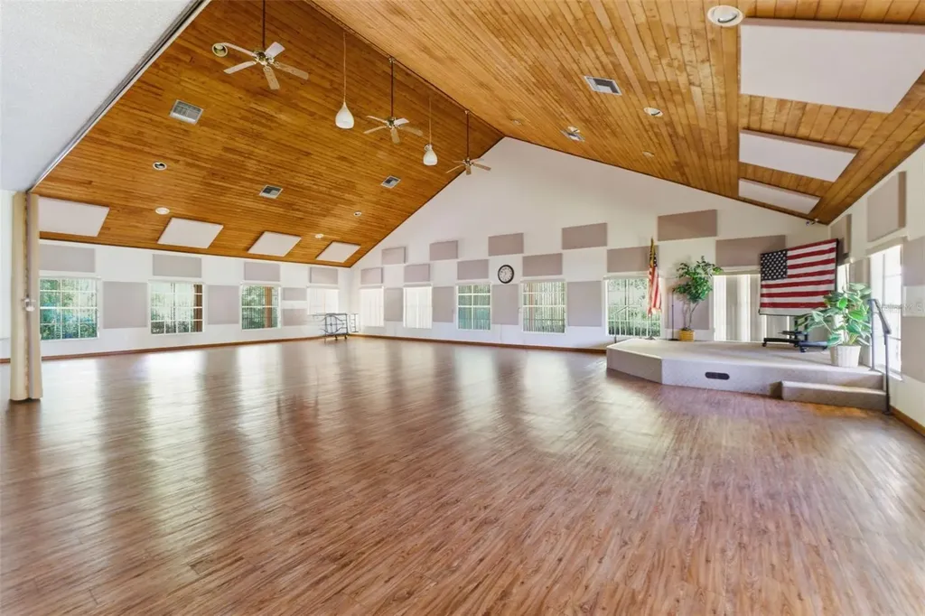 10311 Pineneedles Drive New Port Richey FL 34654