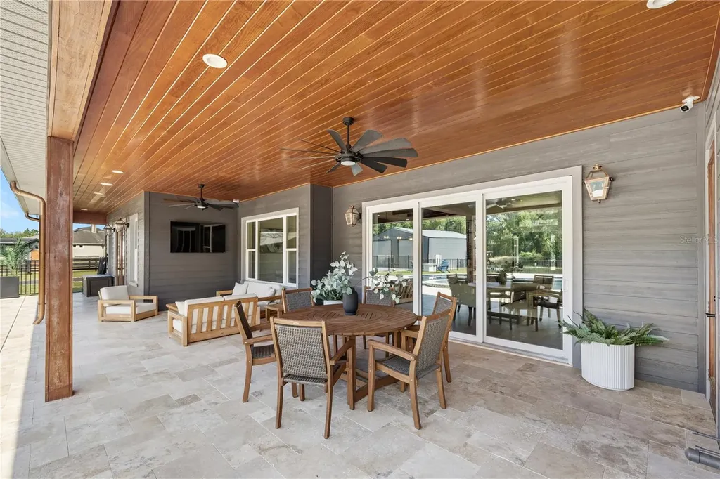 22250 Deer Park Avenue Eustis FL 32736