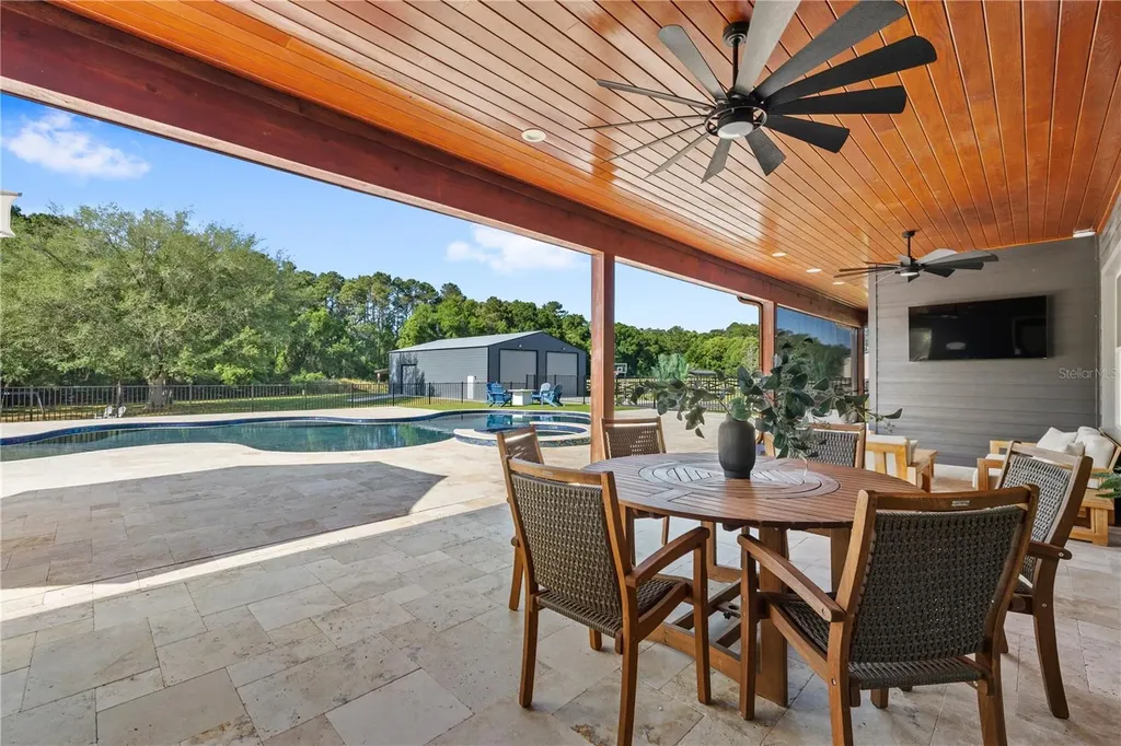 22250 Deer Park Avenue Eustis FL 32736