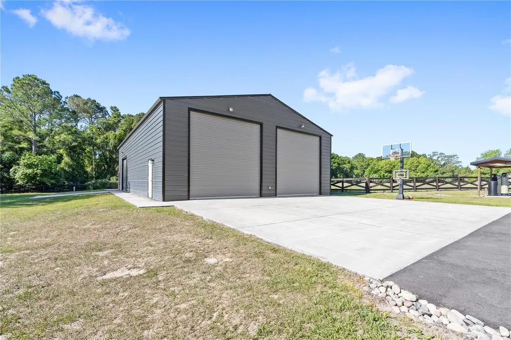 22250 Deer Park Avenue Eustis FL 32736