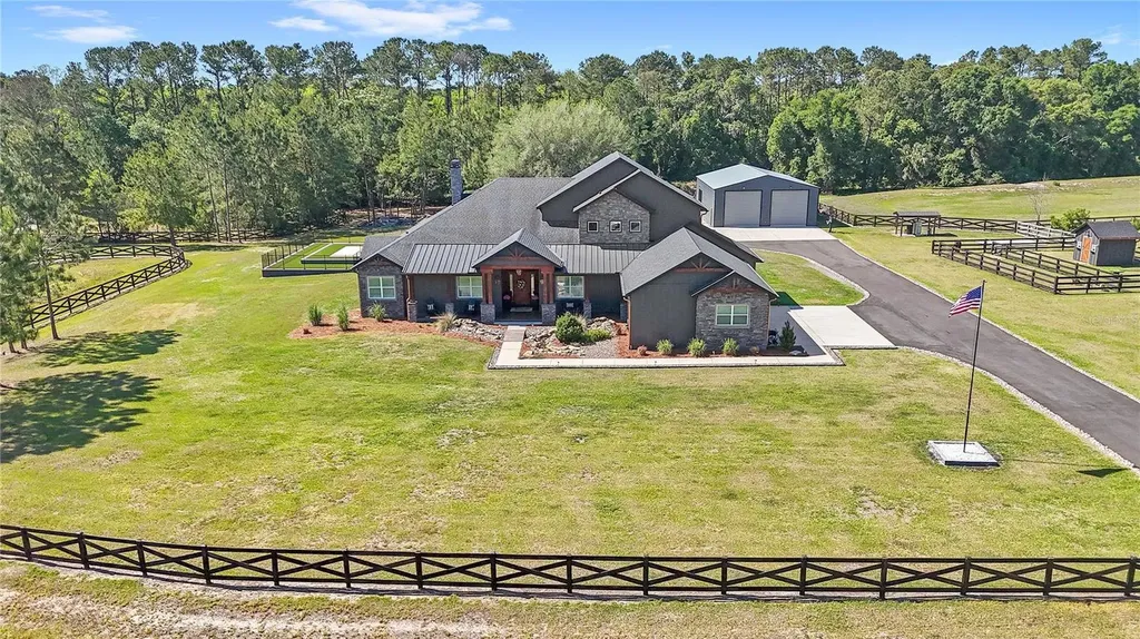 22250 Deer Park Avenue Eustis FL 32736
