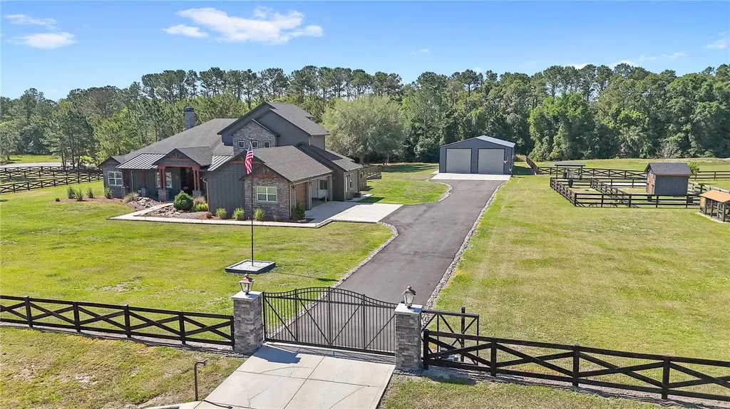22250 Deer Park Avenue Eustis FL 32736