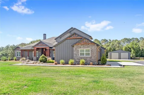 22250 Deer Park Avenue Eustis FL 32736