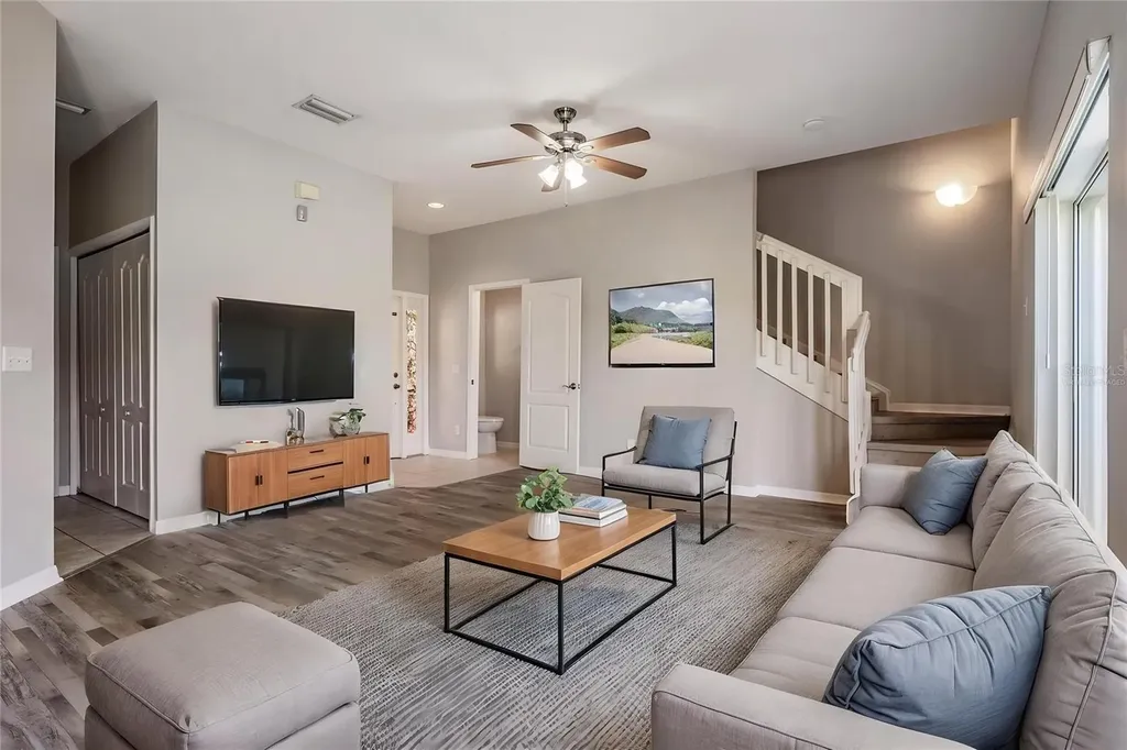 9084 Iron Oak Avenue Tampa FL 33647