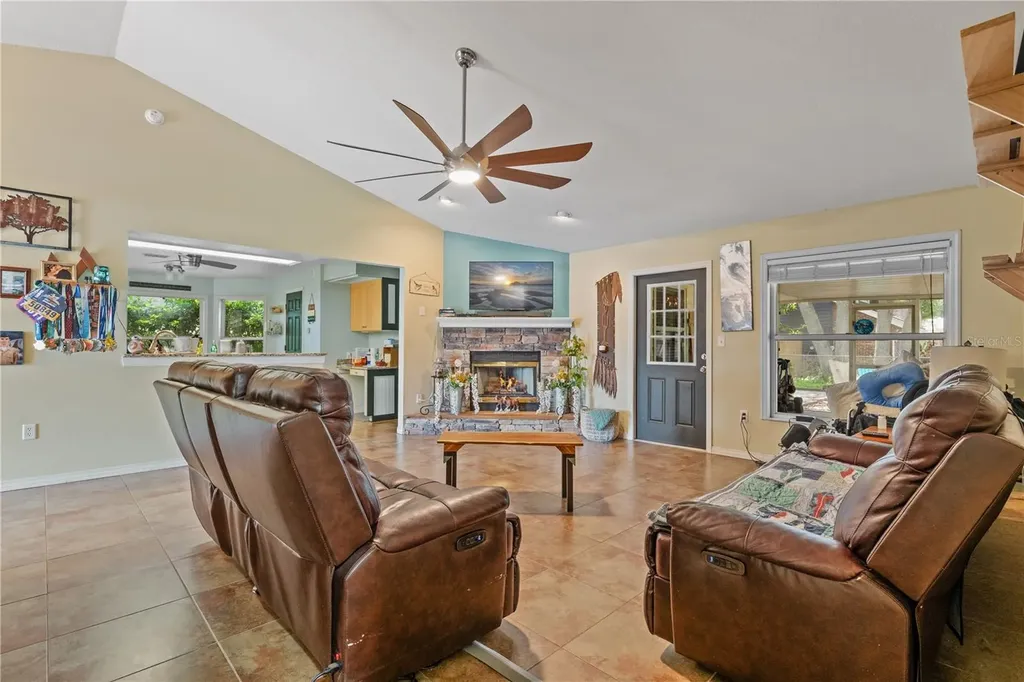 2121 Wildwood Lane Auburndale FL 33823