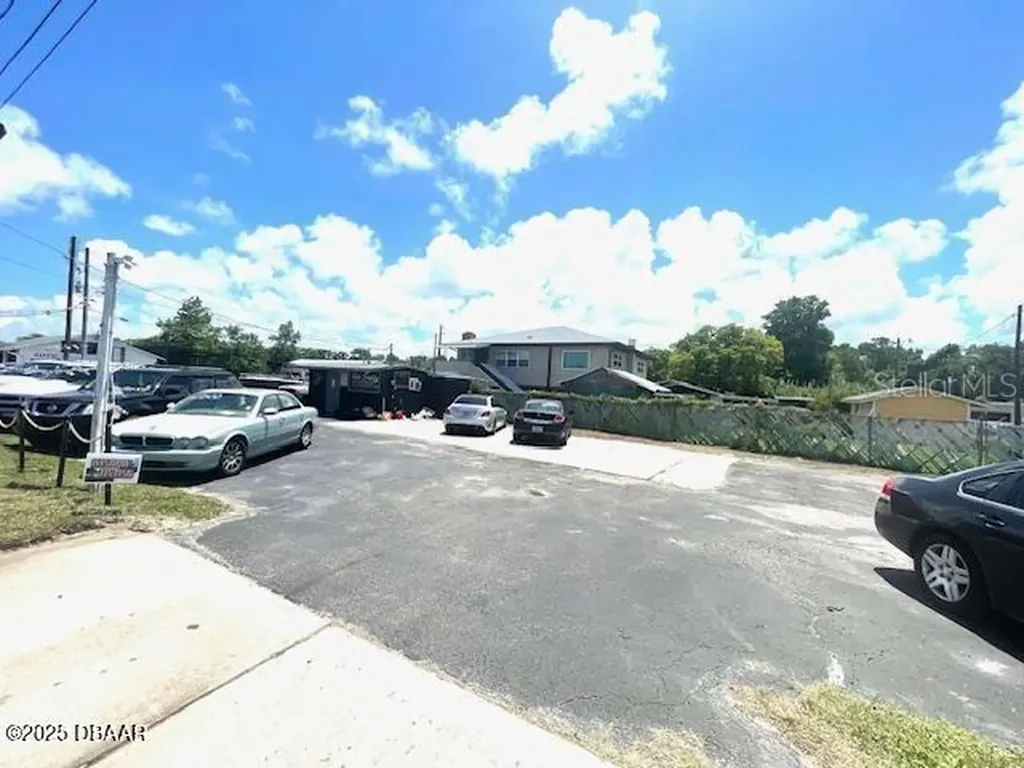 1520 N Nova & 10th Road Daytona Beach FL 32117
