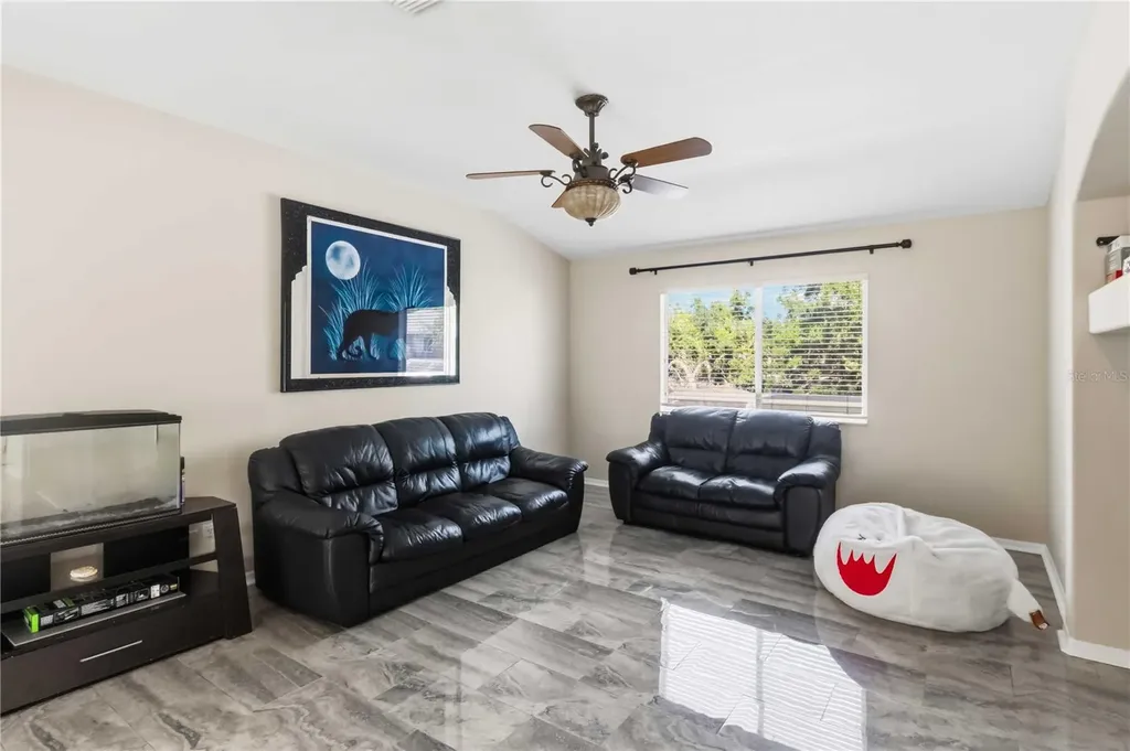 10436 Canary Isle Drive Tampa FL 33647