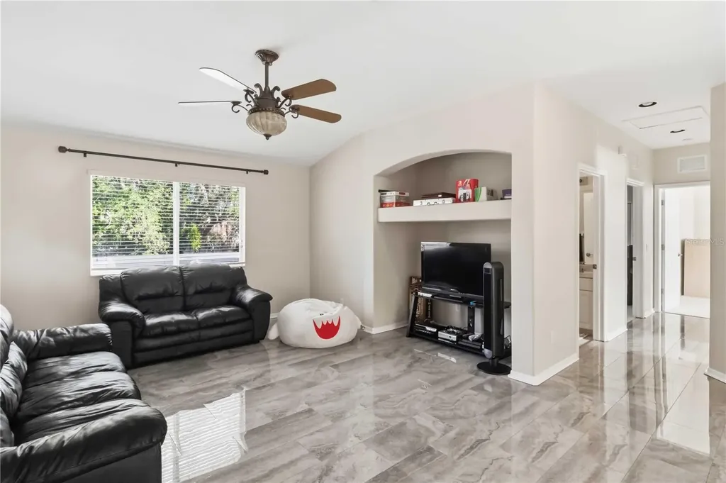 10436 Canary Isle Drive Tampa FL 33647