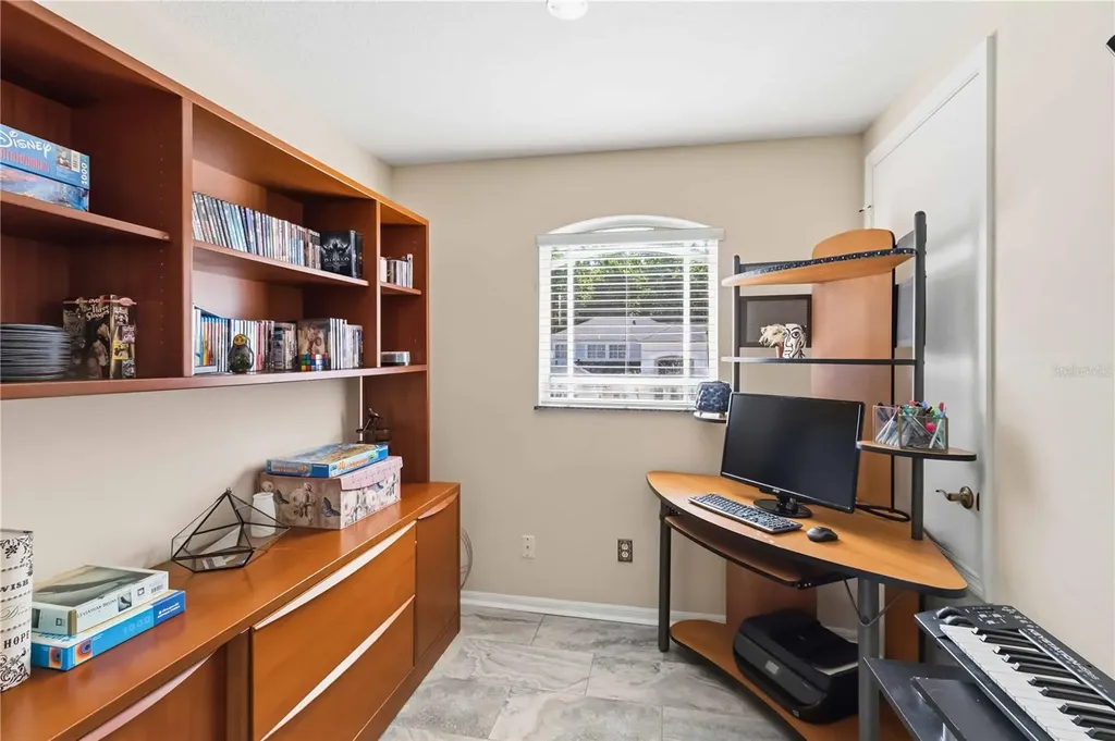 10436 Canary Isle Drive Tampa FL 33647